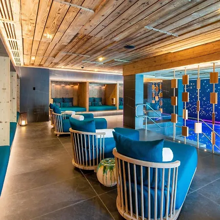 Otel W