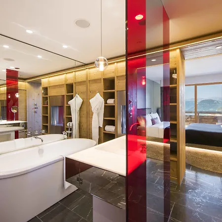 Hotel W 5*